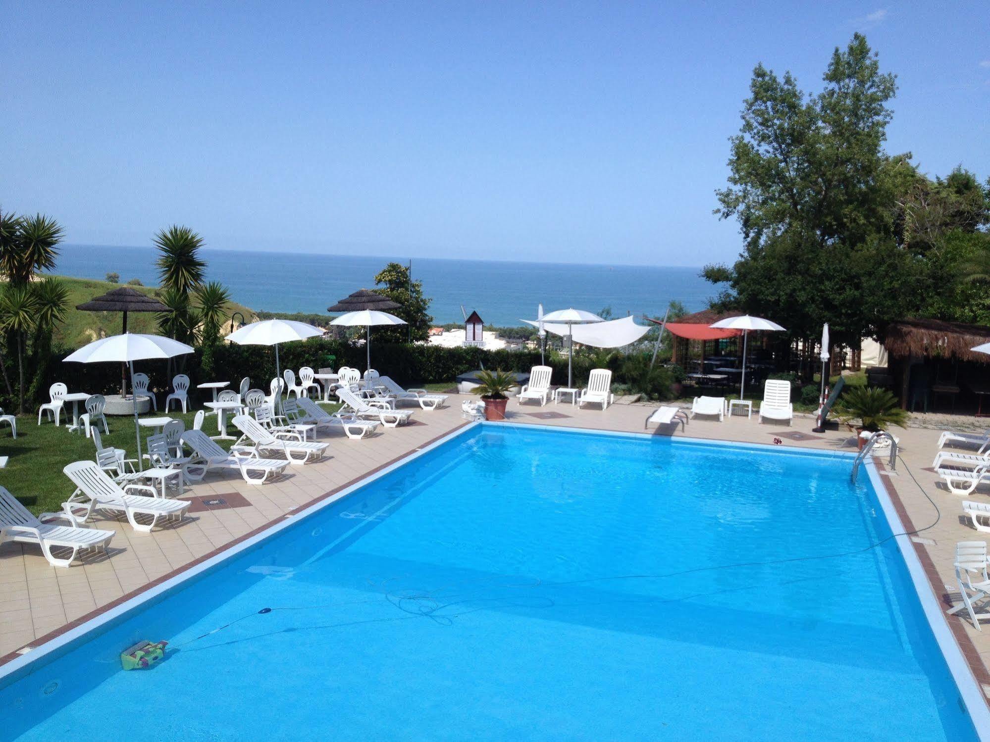 Casa Ferretti Di Ferretti Village Silvi Marina Zewnętrze zdjęcie