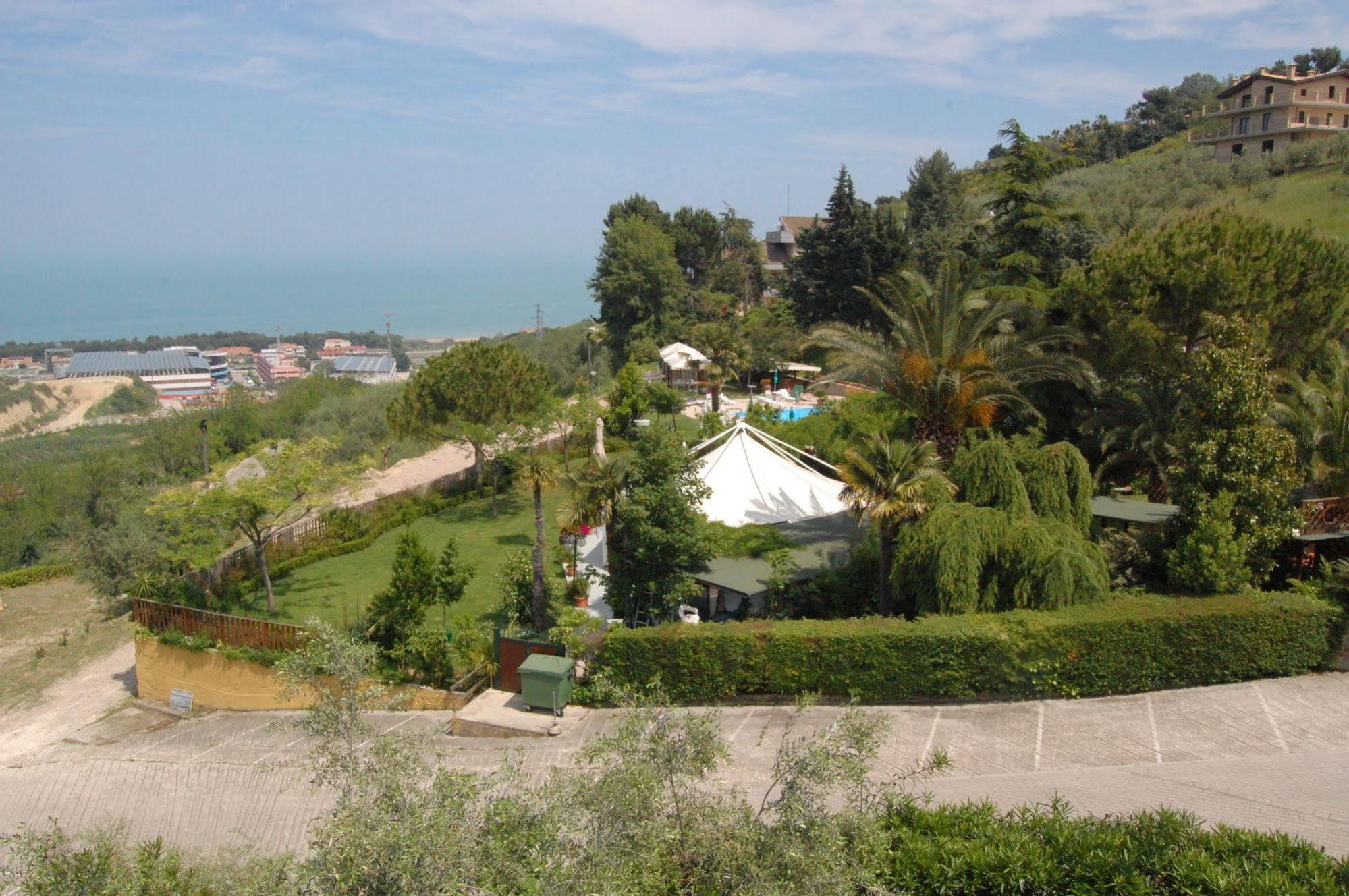 Casa Ferretti Di Ferretti Village Silvi Marina Zewnętrze zdjęcie